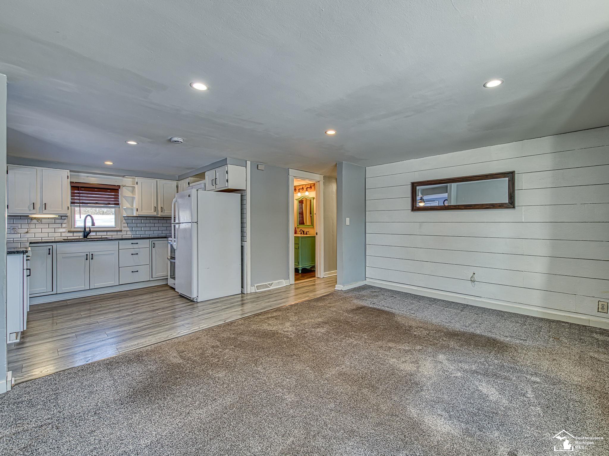 8485 South Stony Creek Road Carleton, MI 48117 - Photo 10 of 45