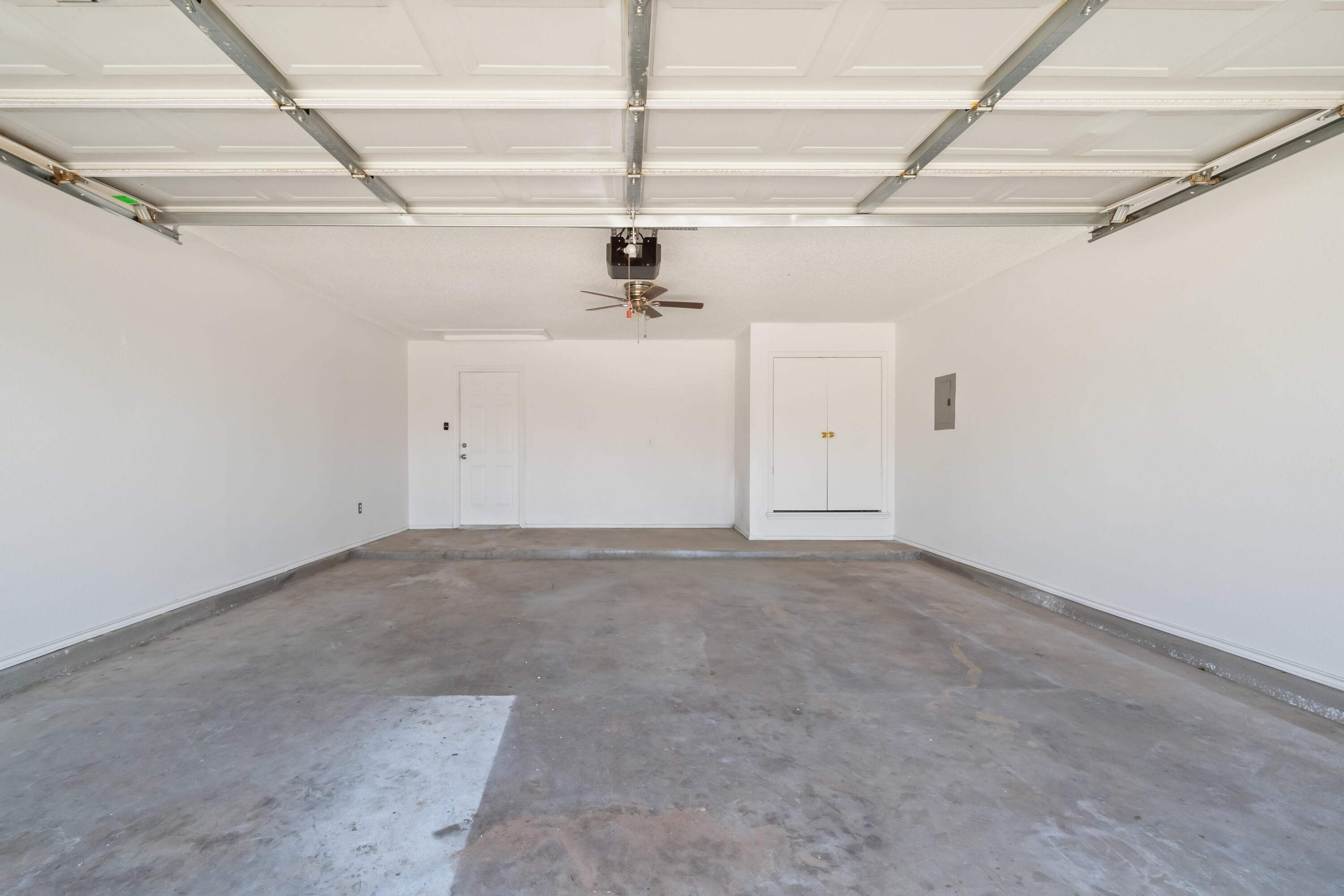 6201 5th Street Lubbock, TX 79416 - Photo 24 of 25 a view of a garage
