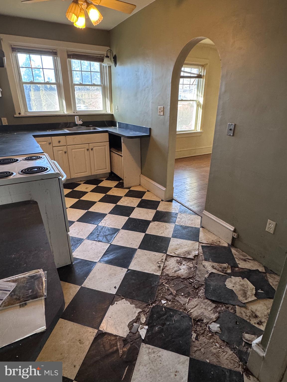 12 Hillside Road Reading, PA 19609 - Photo 14 of 31 kitchen