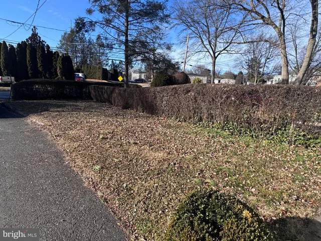 $210,000 | 12 Hillside Road, Reading, PA 19609