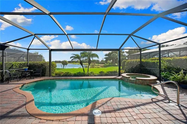 $815,000 | 12504 Fenhurst Way, Naples, FL 34120