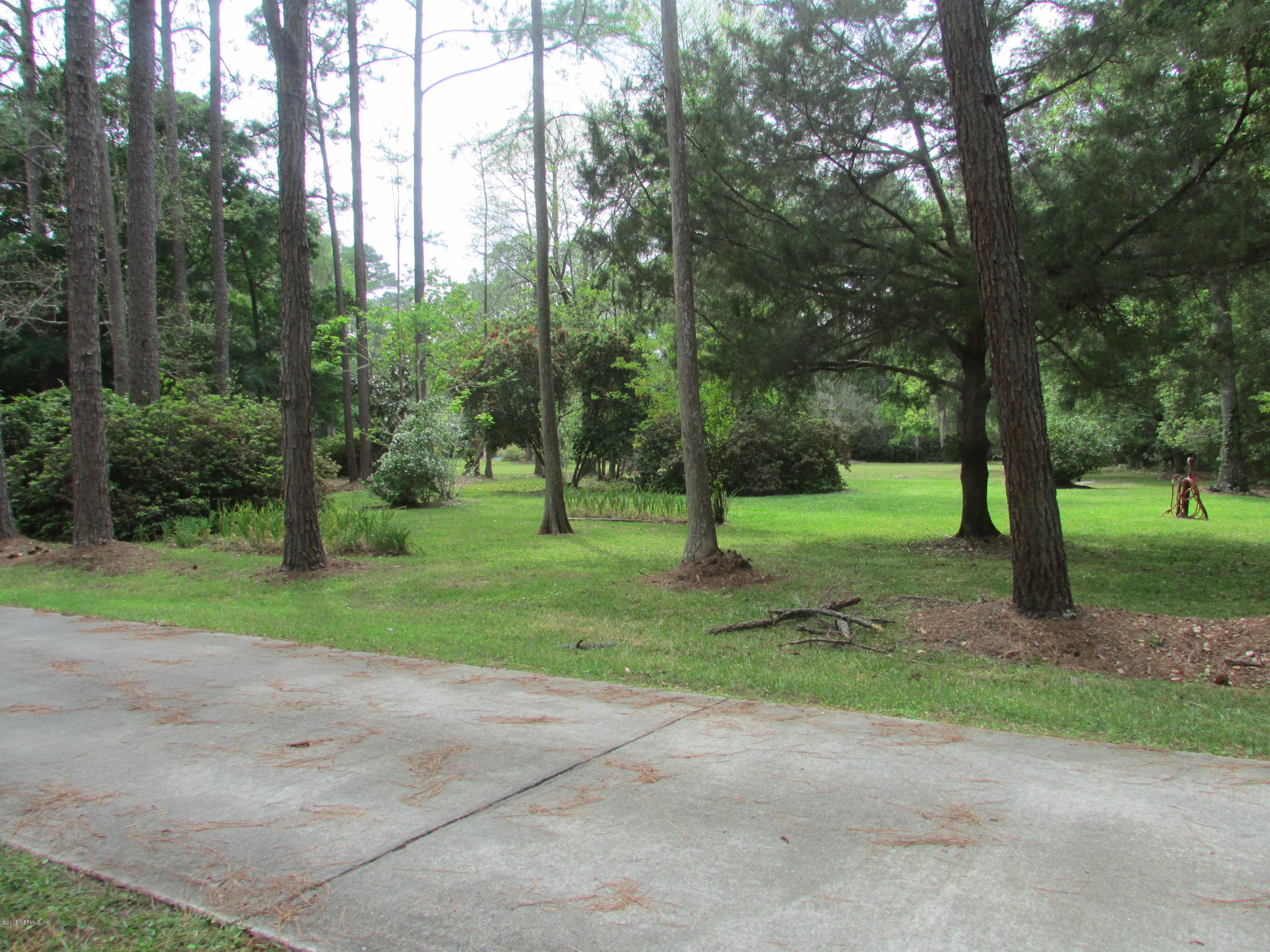 8720 Denny Road Jacksonville, FL 32220 - Photo 15 of 25 Portion of Frontyard