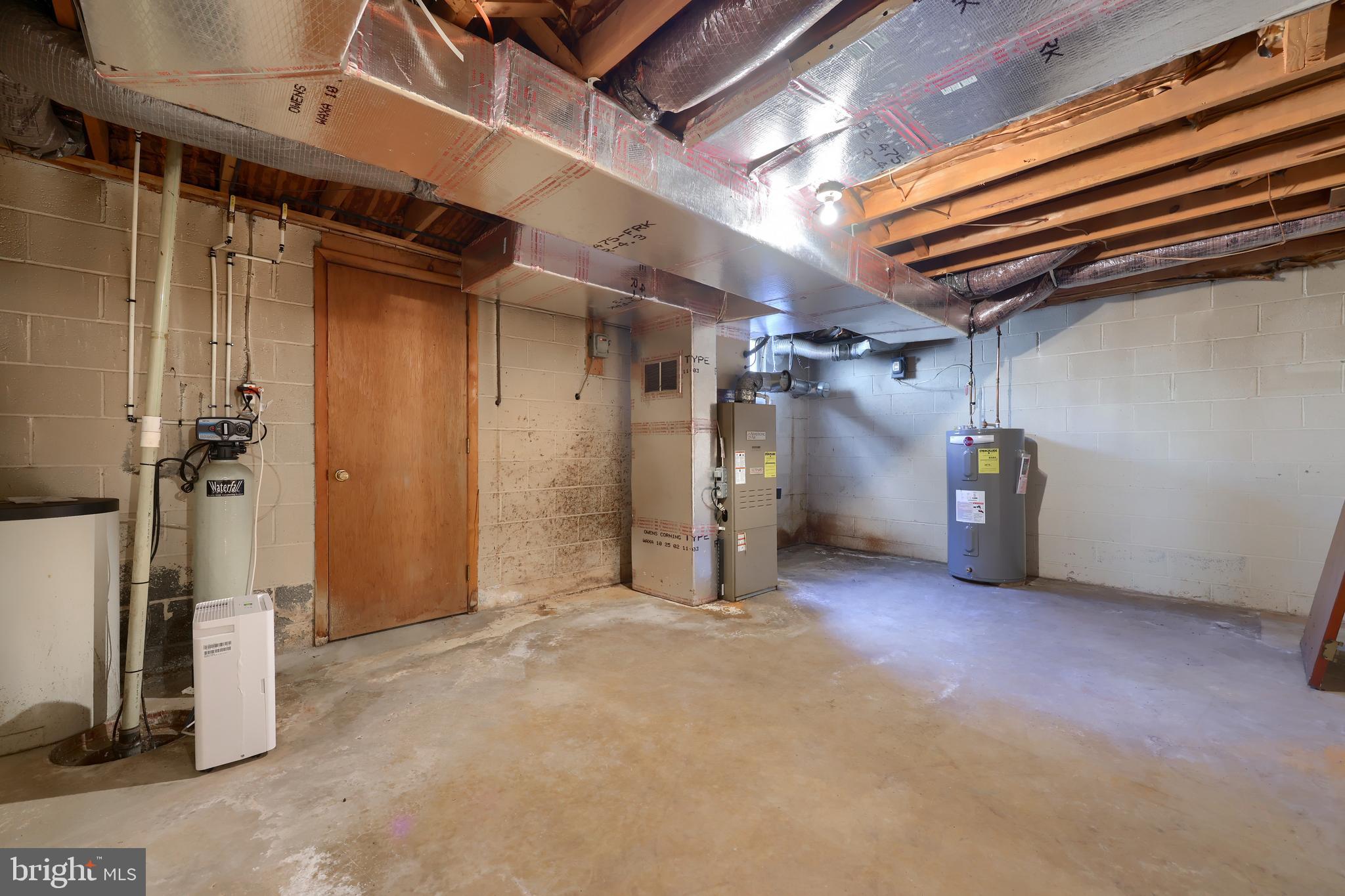 1716 Pioneer Road Lancaster, PA 17602 - Photo 32 of 45