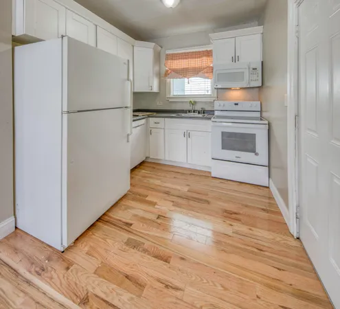 $1,850 | 205 North Federal Highway, Unit B, Lake Worth Beach, FL 33460