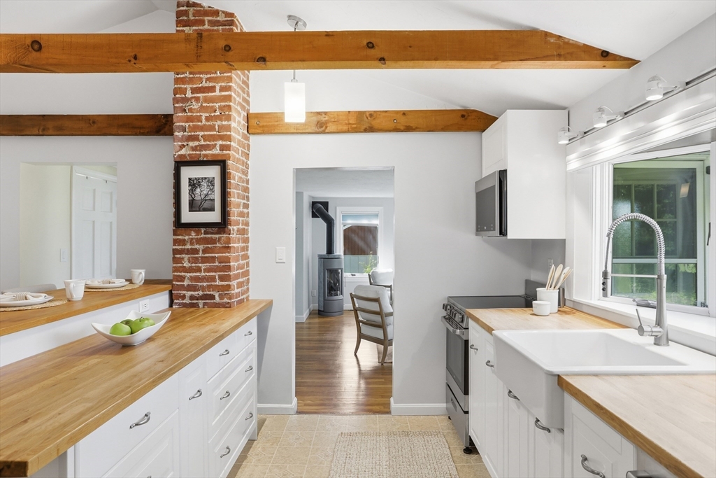 116 White Pond Road Stow, MA 01775 - Photo 6 of 27