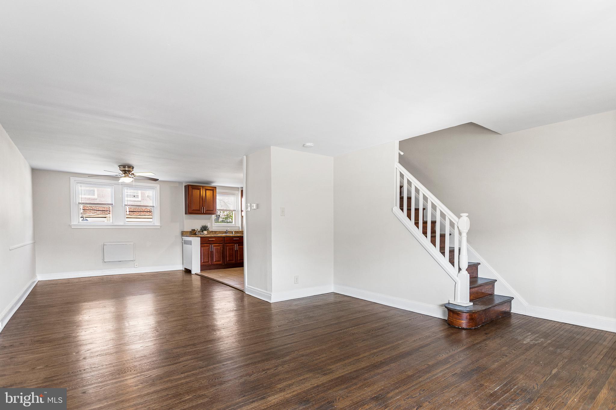 502 Wiltshire Road Upper Darby, PA 19082 - Photo 2 of 13
