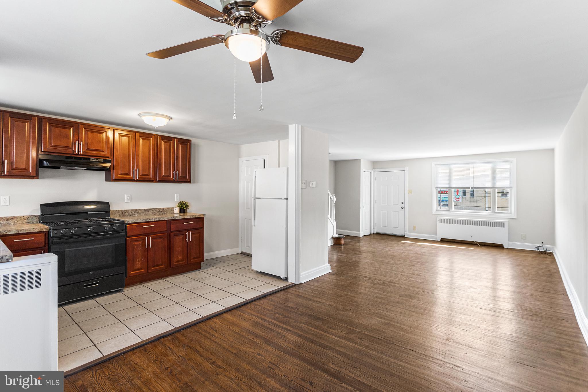 502 Wiltshire Road Upper Darby, PA 19082 - Photo 5 of 13
