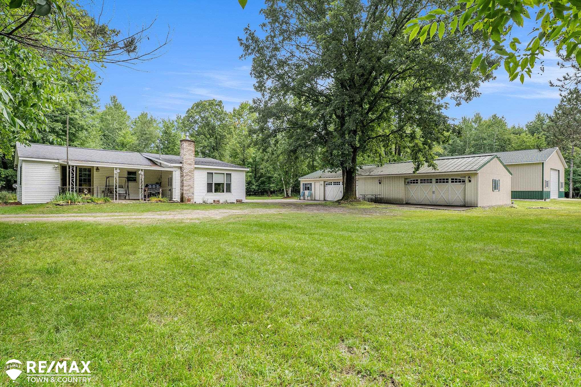5287 Lewis Road Beaverton, MI 48612 - Photo 1 of 36