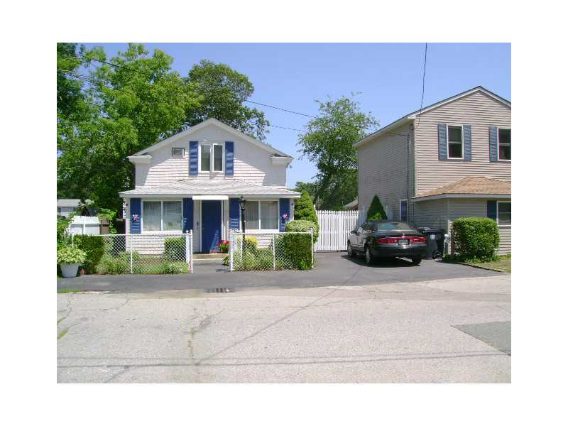 154 Manning Street Warwick, RI 02889 - Photo 1 of 23 Exterior Front.
