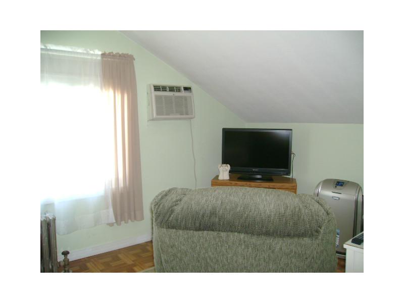 154 Manning Street Warwick, RI 02889 - Photo 18 of 23 Master Bedroom. Sitting area in master