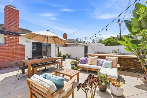 $1,299,000 | 6051 Kimberly Drive, Huntington Beach, CA 92647
