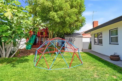 $1,299,000 | 6051 Kimberly Drive, Huntington Beach, CA 92647