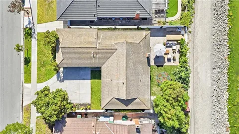 $1,299,000 | 6051 Kimberly Drive, Huntington Beach, CA 92647