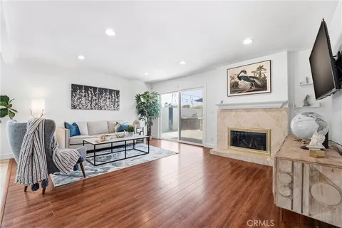 $1,299,000 | 6051 Kimberly Drive, Huntington Beach, CA 92647
