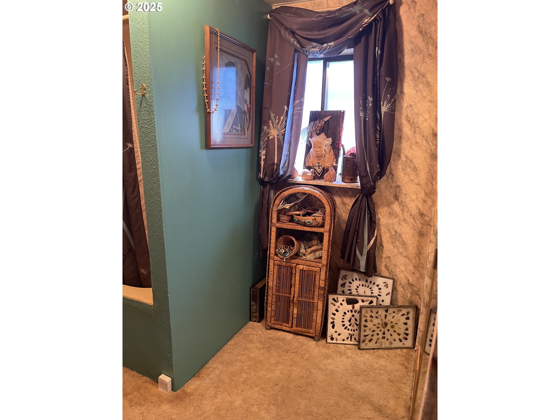 440 West Riverside Street Heppner, OR 97836 - Photo 5 of 22 a view of front door of house