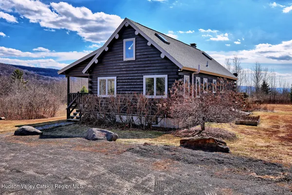 $599,900 | 513 County Road 10, Windham, NY 12496