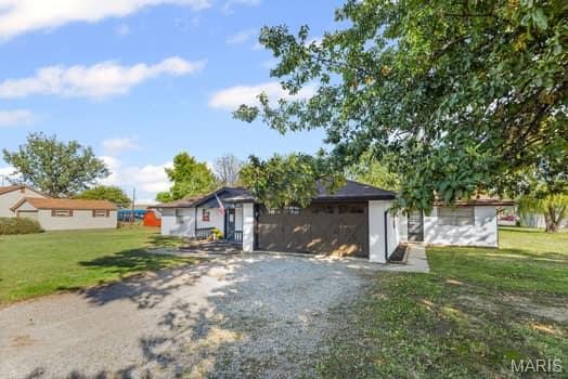 35 Zbinden Lane Highland, IL 62249 - Photo 2 of 39