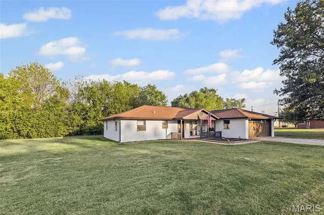 $194,900 | 35 Zbinden Lane, Highland, IL 62249