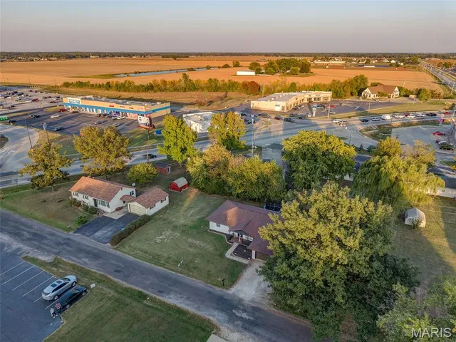 $194,900 | 35 Zbinden Lane, Highland, IL 62249