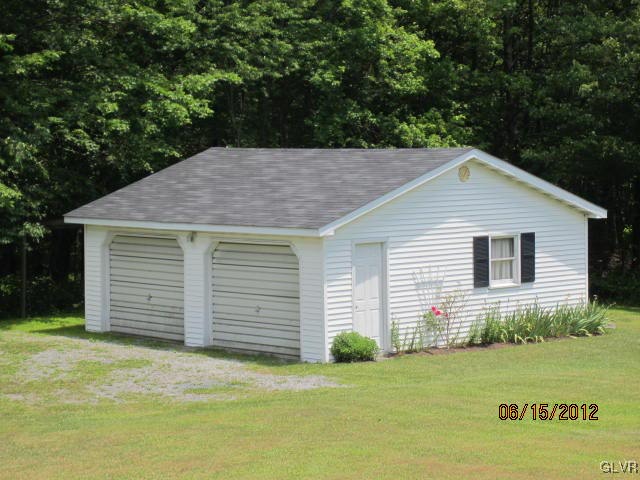 4707 Timberline Road Walnutport, PA 18088 - Photo 22 of 24 Gallery Image 22