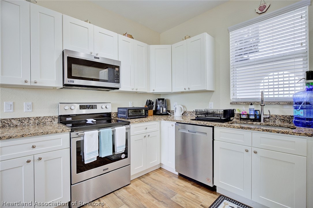37 Ben Hill Griffin Road Venus, FL 33960 - Photo 10 of 41