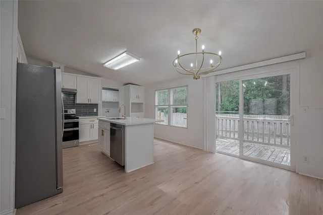 $1,600 | 16282 Wild Oak Lane, Conroe, TX 77302