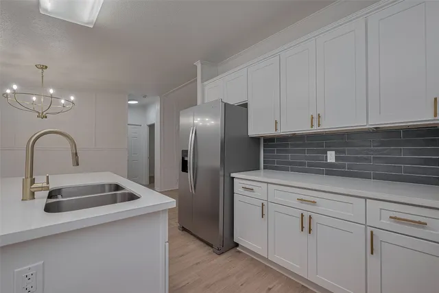 $1,600 | 16282 Wild Oak Lane, Conroe, TX 77302