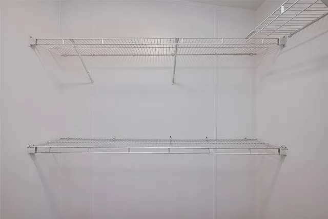 $1,600 | 16282 Wild Oak Lane, Conroe, TX 77302