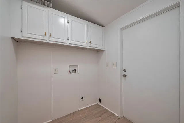 $1,600 | 16282 Wild Oak Lane, Conroe, TX 77302