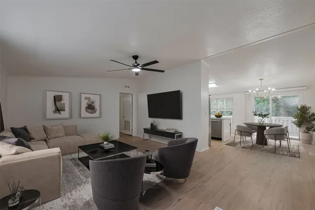 $1,600 | 16282 Wild Oak Lane, Conroe, TX 77302