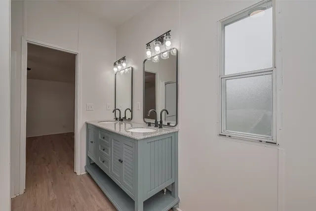 $1,600 | 16282 Wild Oak Lane, Conroe, TX 77302