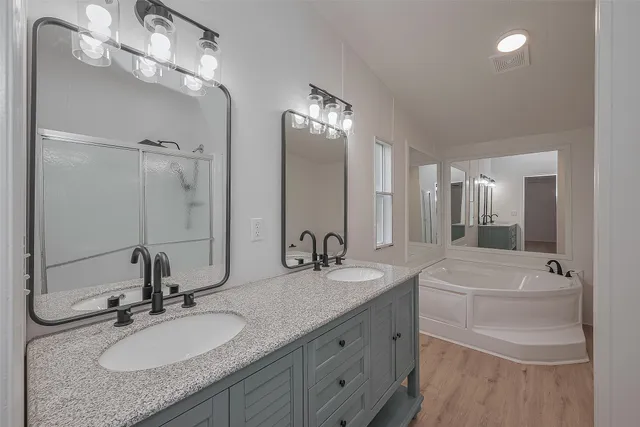 $1,600 | 16282 Wild Oak Lane, Conroe, TX 77302