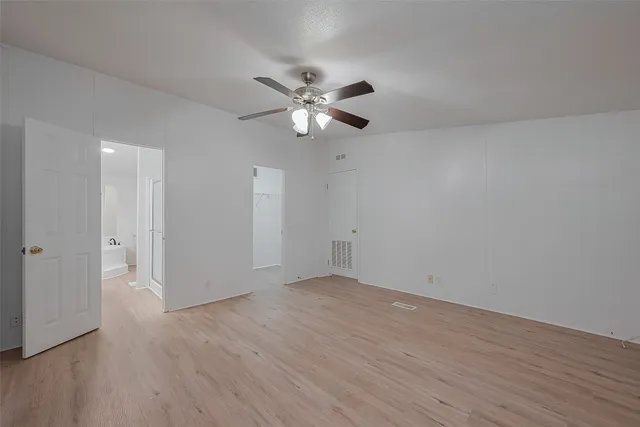 $1,600 | 16282 Wild Oak Lane, Conroe, TX 77302