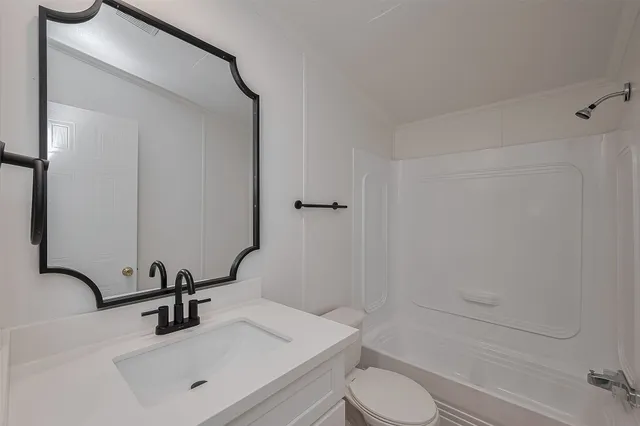 $1,600 | 16282 Wild Oak Lane, Conroe, TX 77302