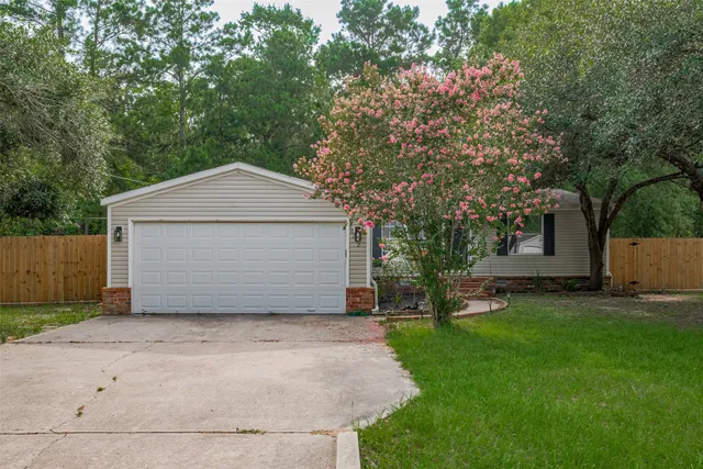 $1,600 | 16282 Wild Oak Lane, Conroe, TX 77302
