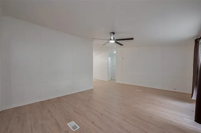 $1,600 | 16282 Wild Oak Lane, Conroe, TX 77302