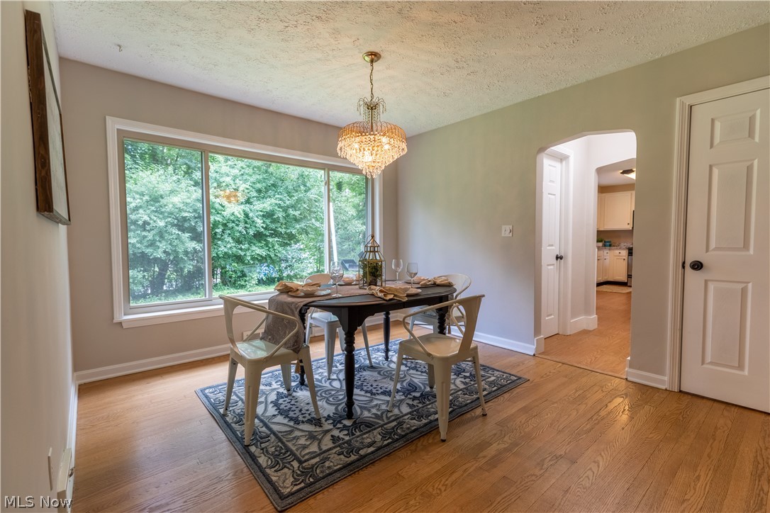2381 Chatham Road Akron, OH 44313 - Photo 9 of 22