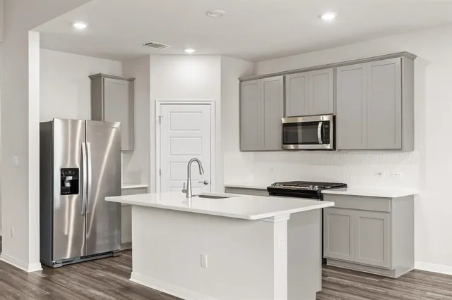 $2,295 | 631 Wild Spur Lane, Liberty Hill, TX 78642