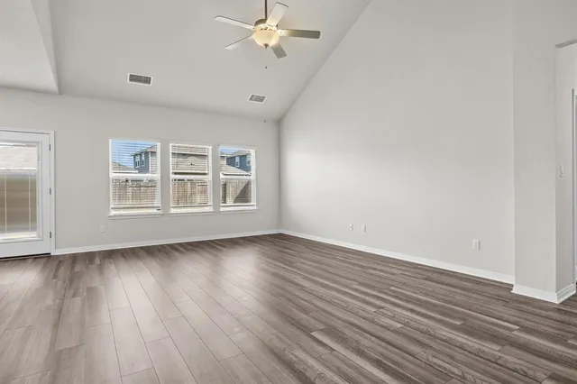 $2,295 | 631 Wild Spur Lane, Liberty Hill, TX 78642