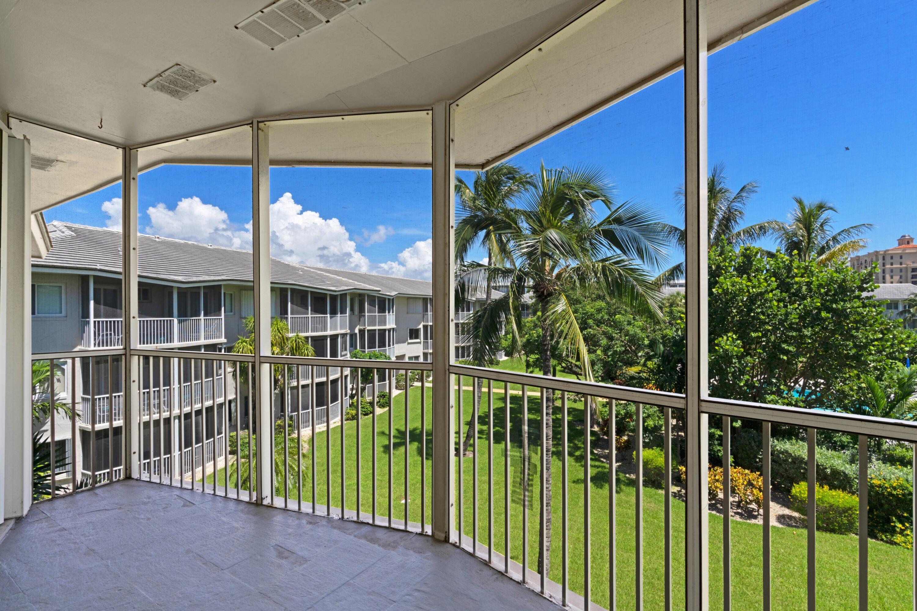 2760 Banyan Road, Unit 32 Boca Raton, FL 33432 - Photo 8 of 27 Balcony