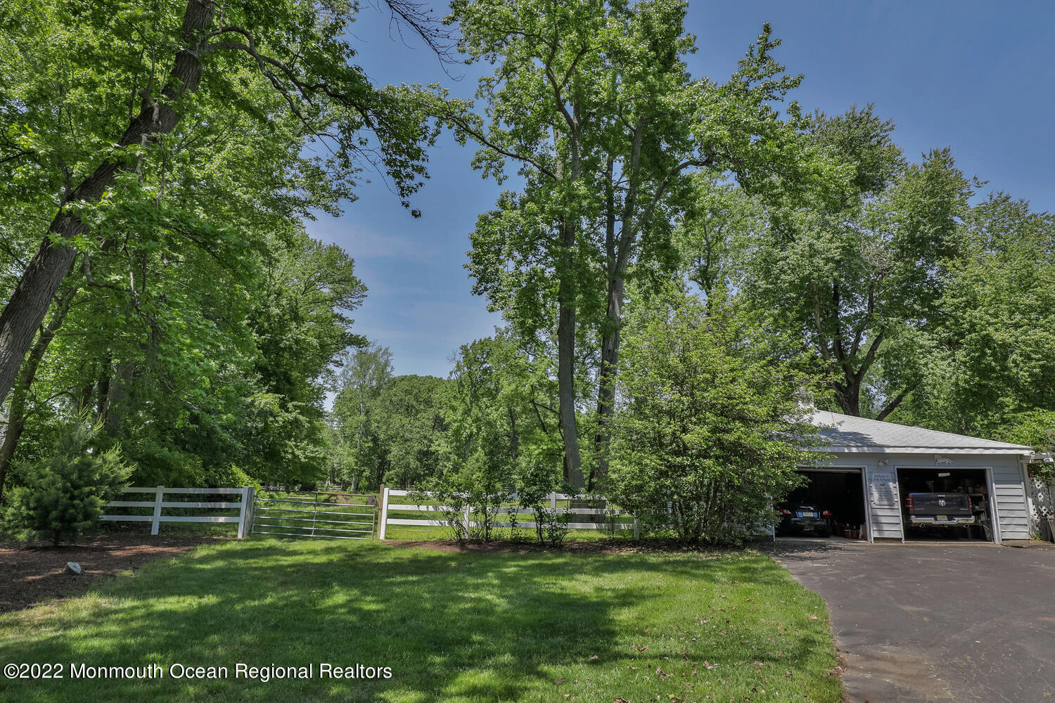 104 Peskin Road Farmingdale, NJ 07727 - Photo 5 of 54 104 peskin Farmingdale NJ-large-065-076-