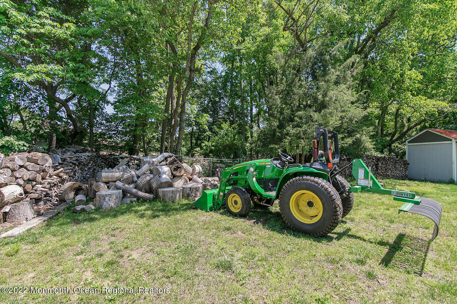 104 Peskin Road Farmingdale, NJ 07727 - Photo 9 of 54