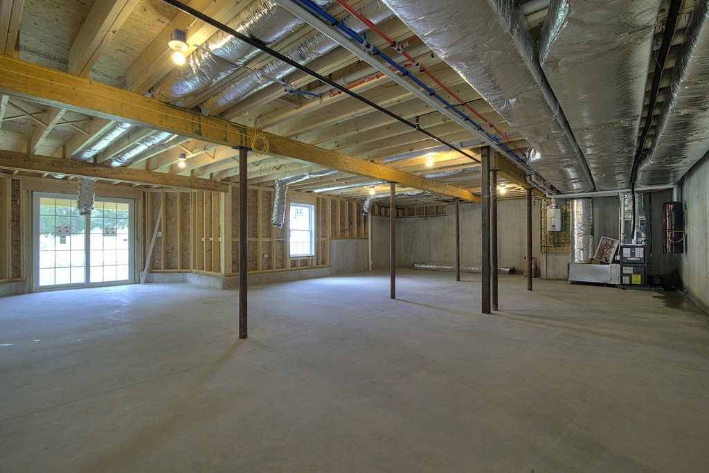 107 Campion Road North Andover, MA 01845 - Photo 21 of 25 Gallery Image 21