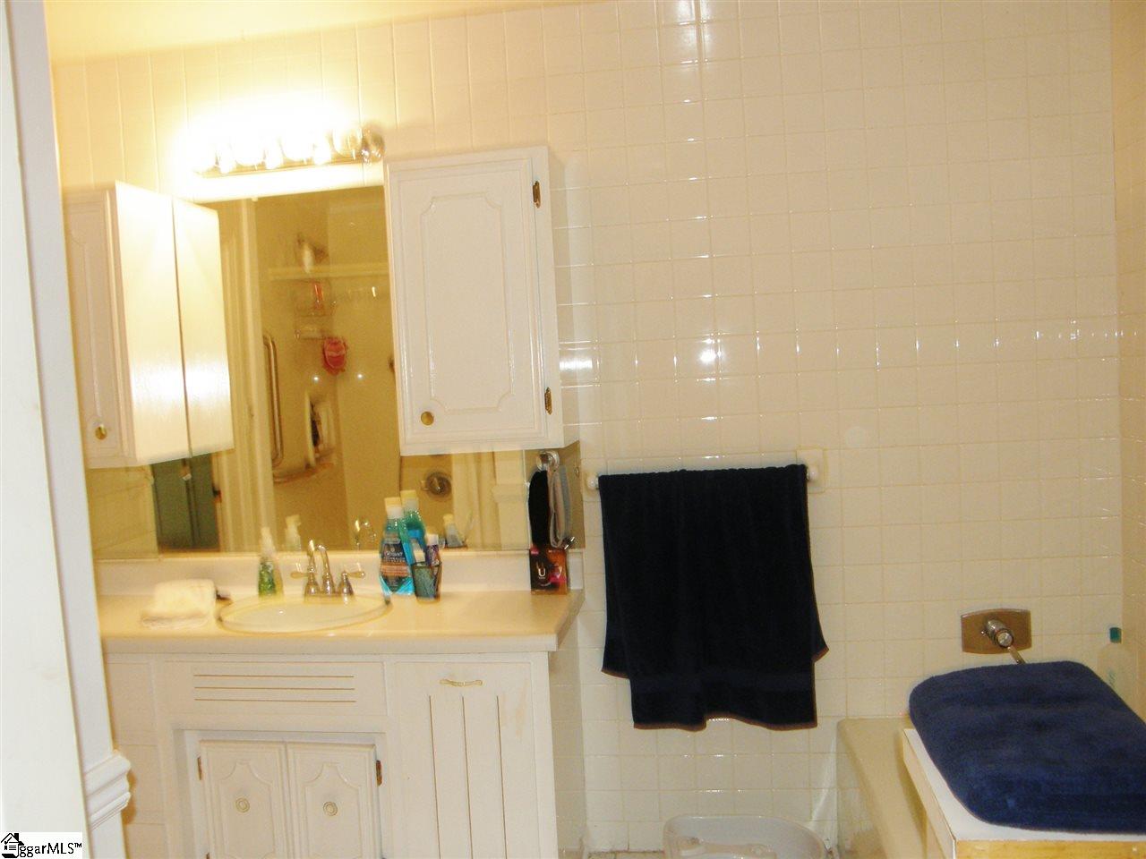 120 Gintomo Road Cleveland, SC 29635 - Photo 23 of 34