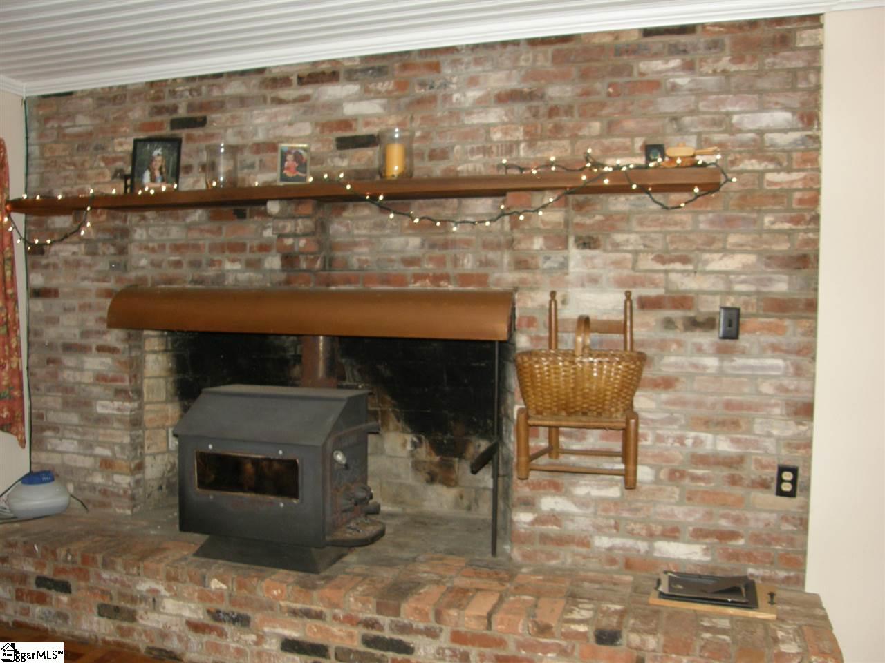 120 Gintomo Road Cleveland, SC 29635 - Photo 8 of 34
