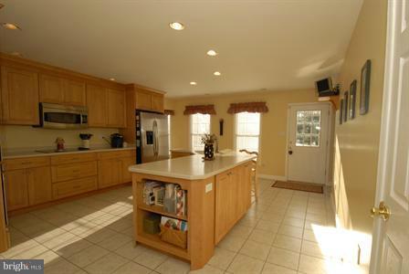 5713 South Renn Road Frederick, MD 21703 - Photo 10 of 30 Kitchen