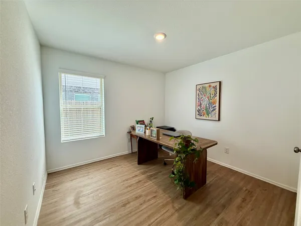 $229,900 | 216 Bennett Street, Angleton, TX 77515