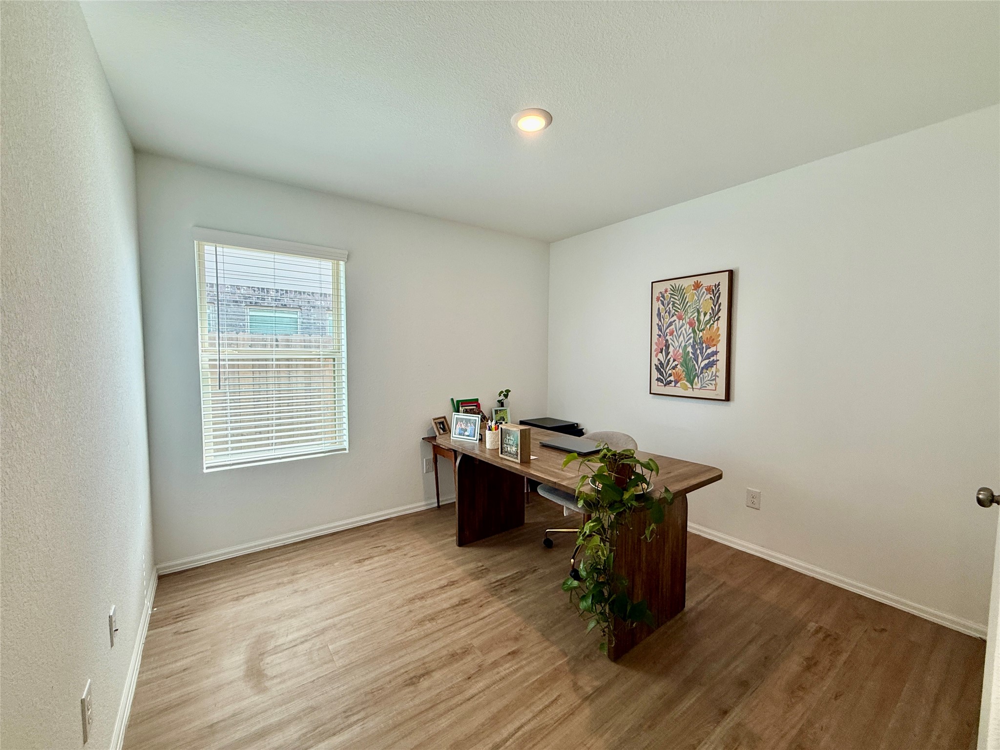 216 Bennett Street Angleton, TX 77515 - Photo 14 of 17 Office/3rd Bedroom