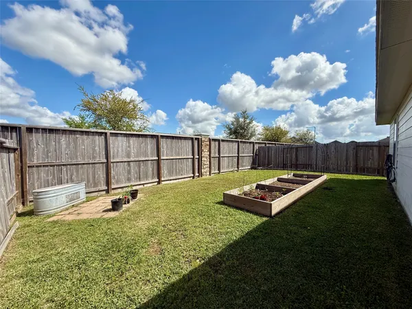 $229,900 | 216 Bennett Street, Angleton, TX 77515