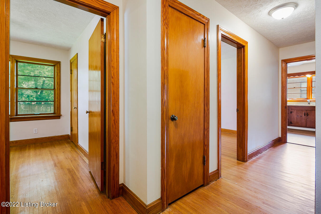 5253 Maryman Road Louisville, KY 40258 - Photo 11 of 31 35